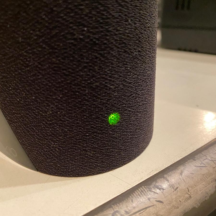 新品GX-R3X(B) ブラックスピーカー オンキヨー、θの形状をしたアンプ内蔵型スピーカー