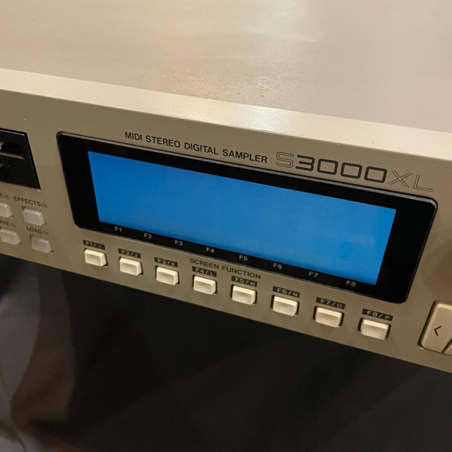 AKAI professional S3000XL Sampler アカイ サンプラー AKAI professional S3000XL Sampler アカイ サンプラー