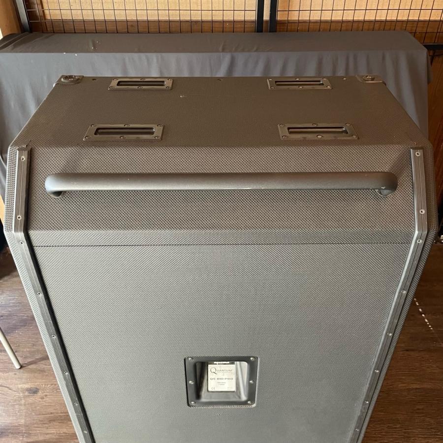 Hughes&Kettner Quantum QS810 PRO Bass Cabinet Amplifier