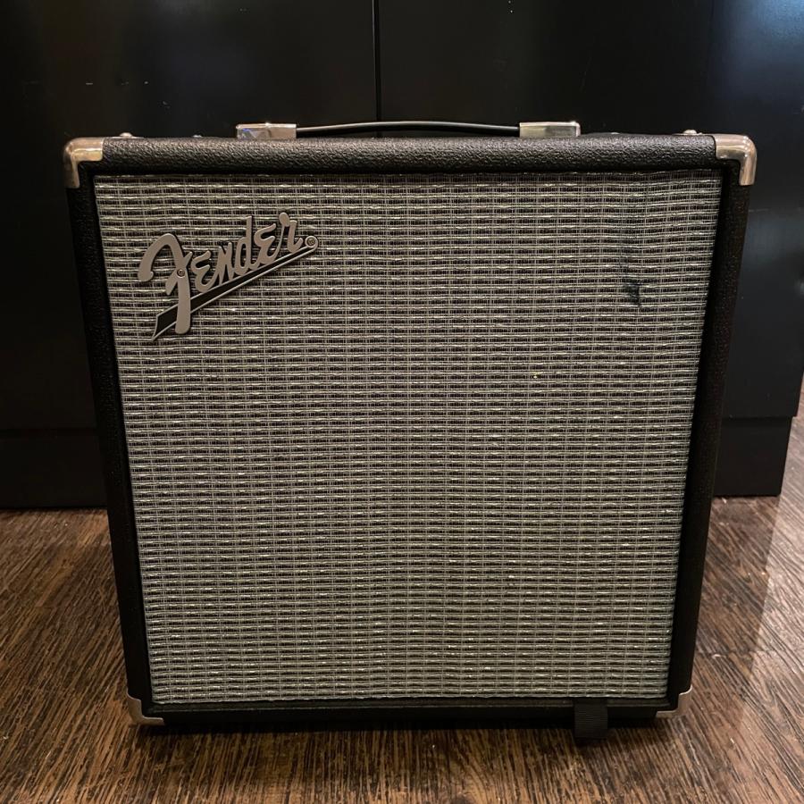 Fender Rumble 25 ベースアンプ 未使用 Fender Rumble 25 1 x 8-inch 25-watt Bass Combo Amp | Sweetwater