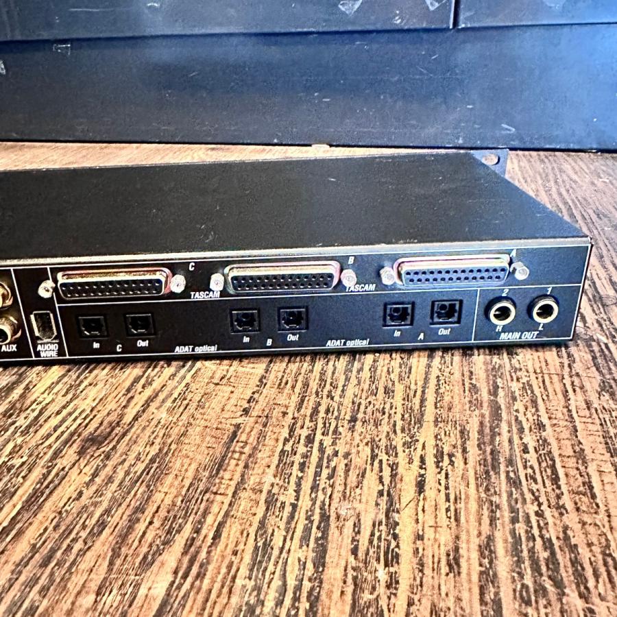 MOTU 2408 AUDIO オーディオインターフェース プロセッサー？激