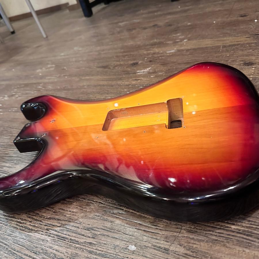 YAMAHA Yamaha ST-800R Guitar Body エレキギター ボディ -z836 YAMAHA Yamaha ST-800R Guitar Body エレキギター ボディ -z836