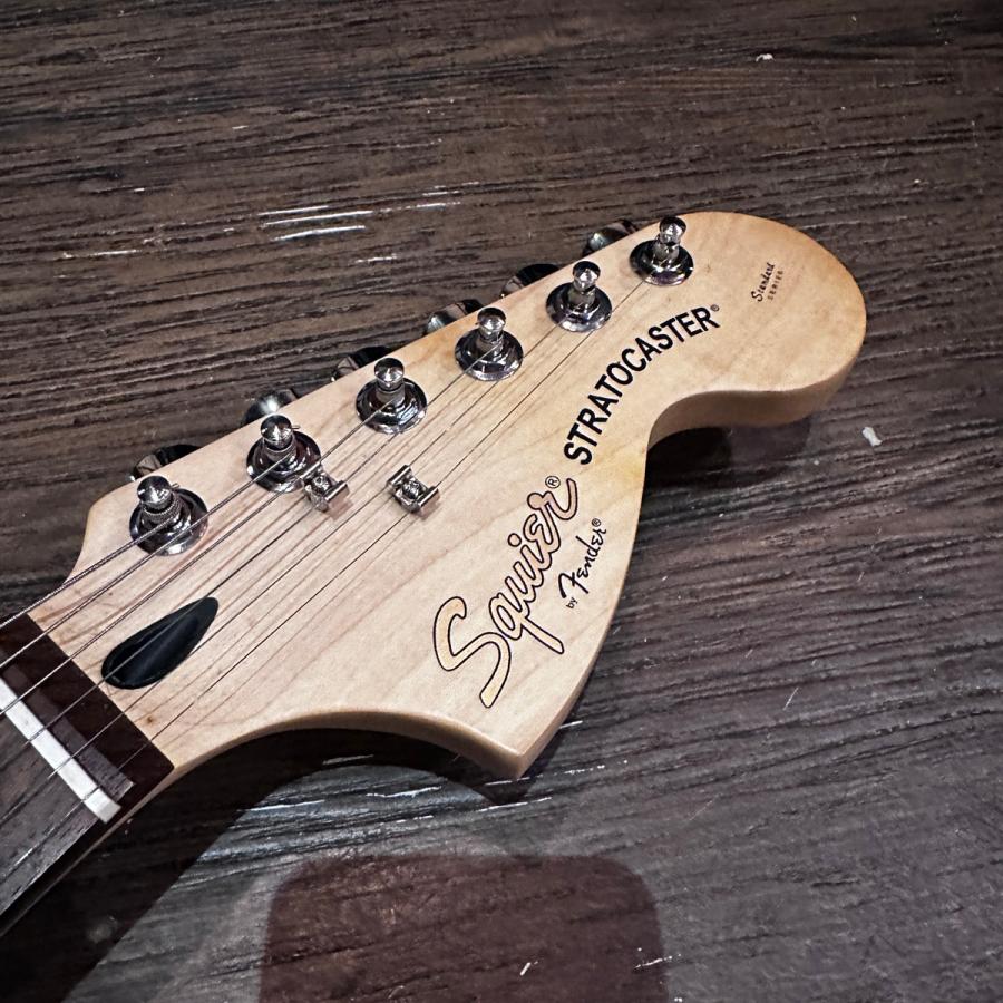 Squier Standard Fat Strat BKM Stratocaster Electric Guitar Squier Standard Fat Strat BKM Stratocaster Electric Guitar