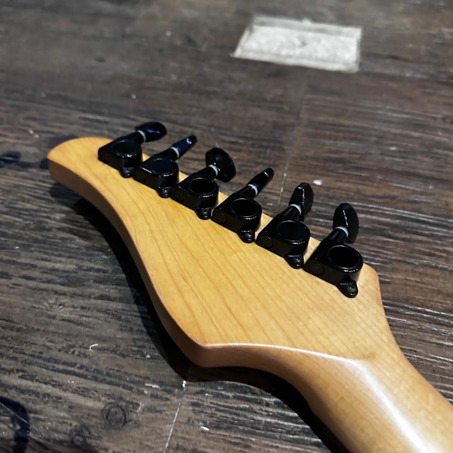 Charvel エレキギター ナチュラル Charvel シャーベル エレキギター ナチュラル 木目調 G010