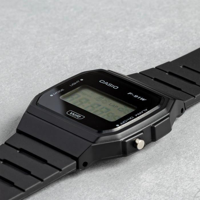 Casio デジタル腕時計 T-1500 付属品付き Casio デジタル腕時計 T-1500
