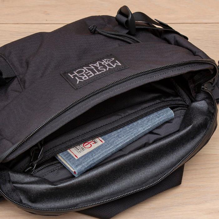 美品！廃盤品 ミステリーランチ ヒップモンキー 米国製 黒 ボディバッグ　その2 Amazon | [ミステリーランチ] ヒップモンキー 2 ボディバッグ ウエスト