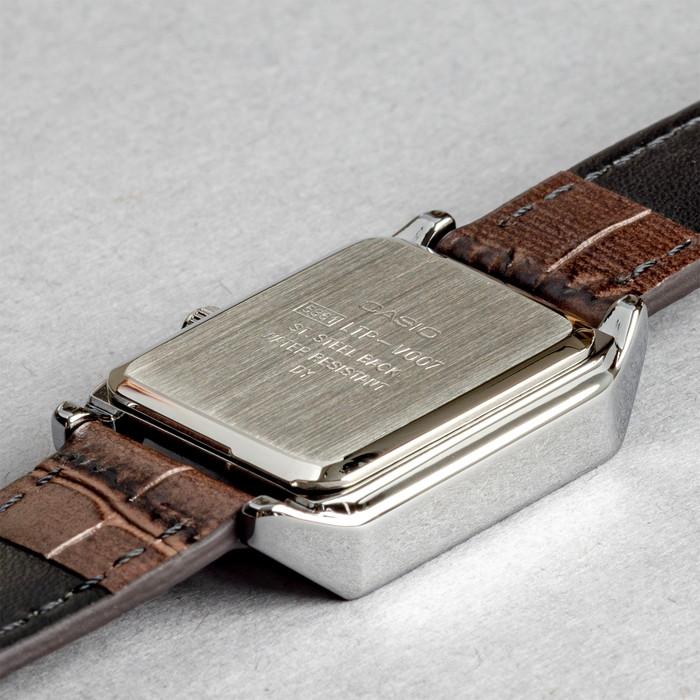 スタンダード（CASIO） 海外正規品 10年保証 日本未発売 CASIO