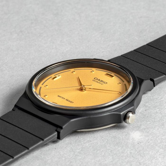 スタンダード（CASIO） 海外正規品 10年保証 日本未発売 CASIO