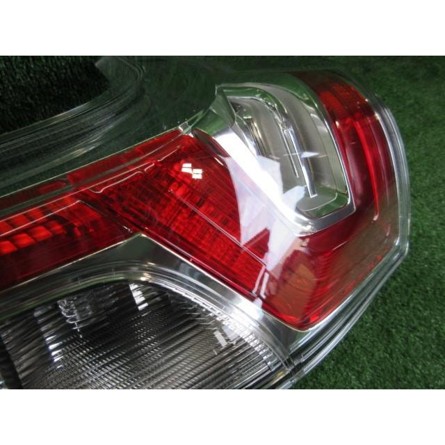 ニッサン デイズ ハイウェイスター B21W 右テールランプ D176 