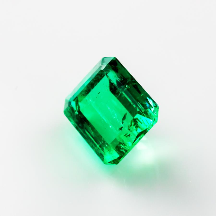 天然エメラルド 天然石 宝石ルースストーン 裸石 鑑別書付き パワーストーン 5月誕生石 1 091ct 40 送料無料 Emerald Le Goodtime ショッピング 通販 Yahoo ショッピング
