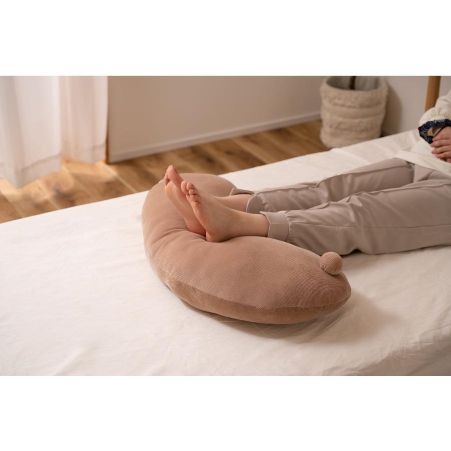 ボディピロー クッション 抱き枕 もちもち触感 コーデュロイ生地 アニマル 動物 しっぽ ベッド ソファ 足枕 腰当て 肘置き かわいい おしゃれ |  | 08