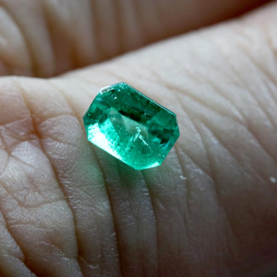 エメラルド 天然石 ルース 裸石 パワーストーン 0.694ct （33）