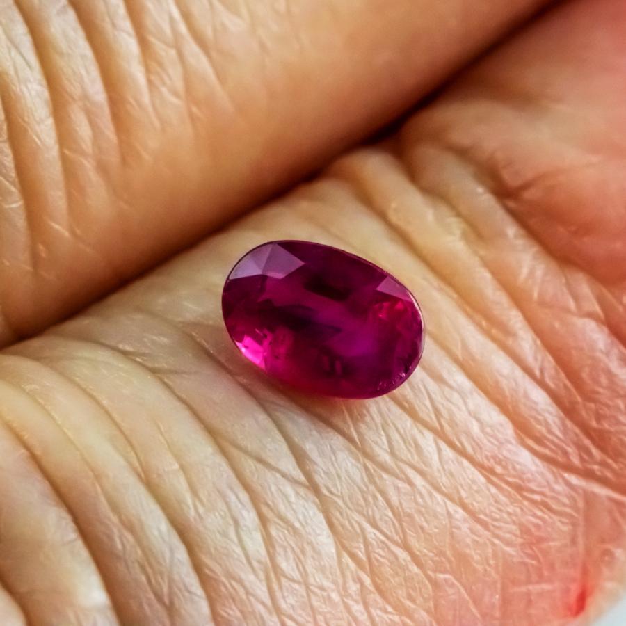 ルビー 宝石ルース 裸石 天然石 ルースストーン 紅玉 パワーストーン ７月誕生石 0.675ct (2-32) |  | 05