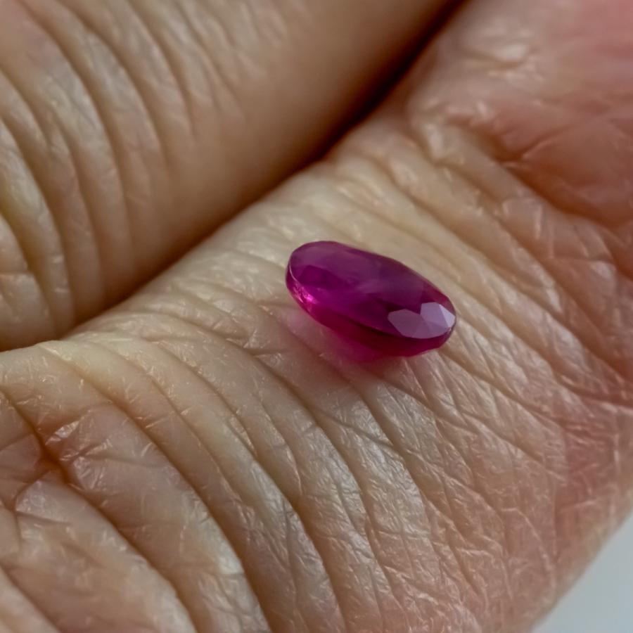 ルビー 宝石ルース 裸石 天然石 ルースストーン 紅玉 パワーストーン ７月誕生石 0.510ct (2-34) |  | 05