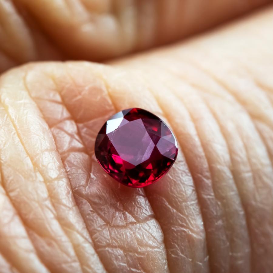 ルビー 宝石ルース 裸石 天然石 ルースストーン 紅玉 パワーストーン ７月誕生石 0.445ct (2-44) |  | 06