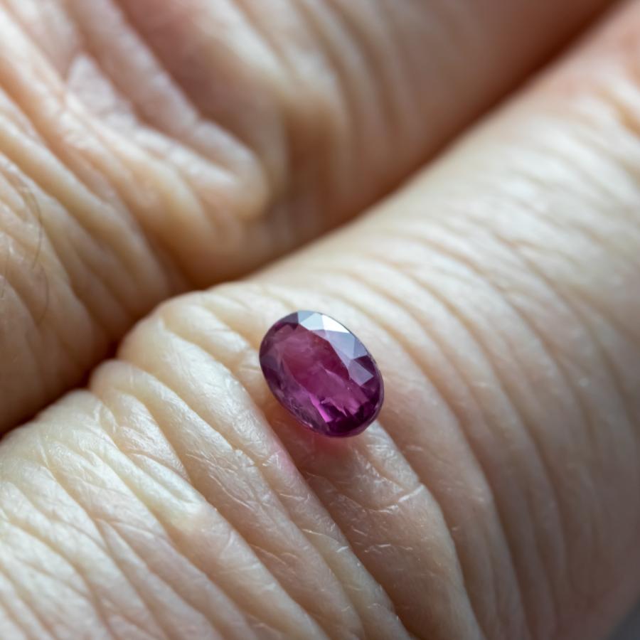 ルビー ルース 天然石 オーバルブリリアントカット 5×3.5mm 0.475ct 宝石質 穴なし 裸石 紅玉 7月誕生石 パワーストーン アクセサリーパーツ (2-46)_11