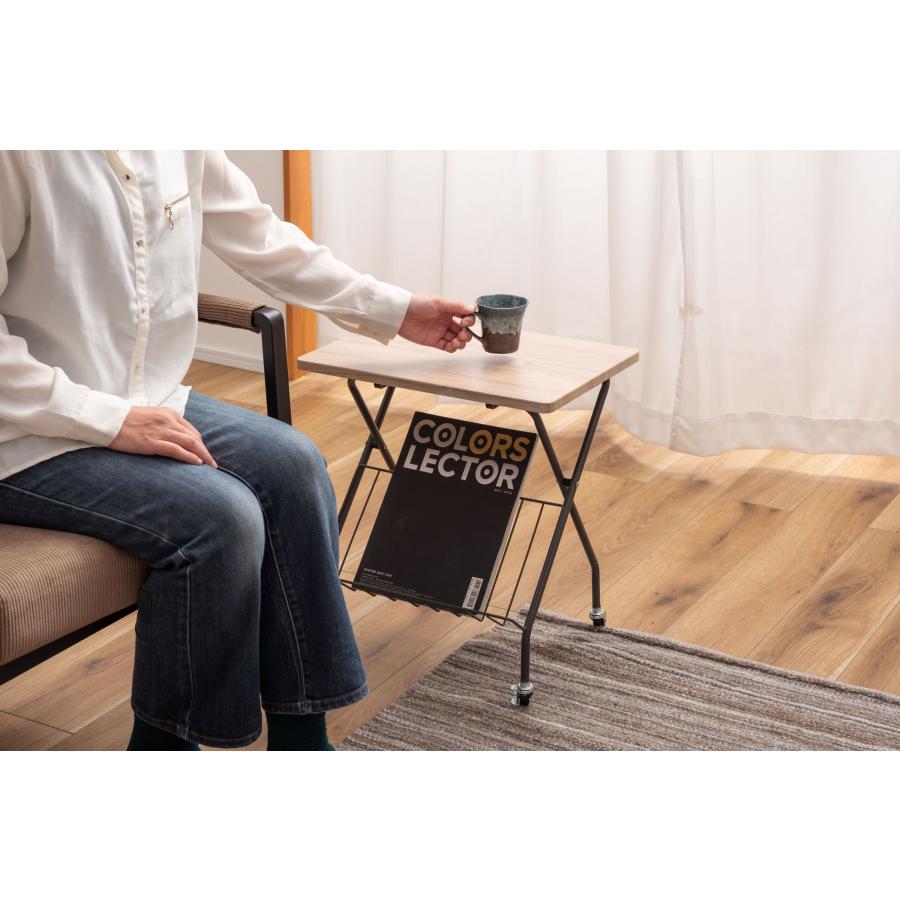 フォールディングサイドテーブ 折りたたみ マガジンラック 雑誌棚 キャスター付き 省スペース 作業台 木目調 スチール 高さ47cm 仕事机 おしゃれ |  | 11