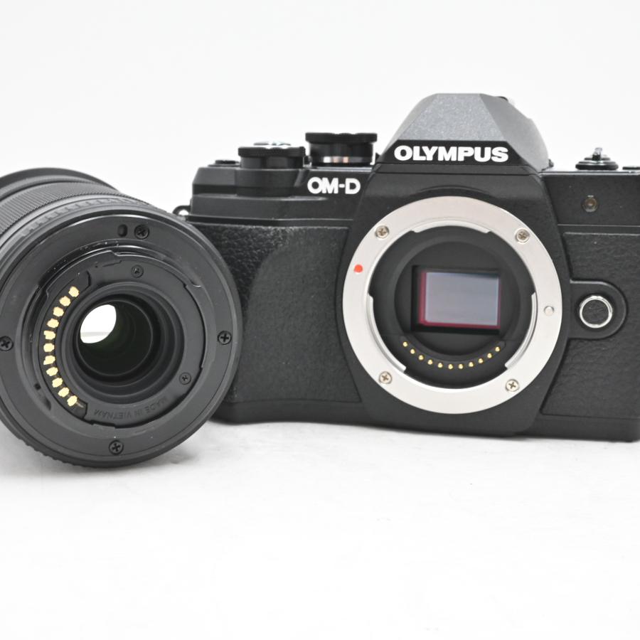 OLYMPUS ミラーレス一眼 OM-D E-M10 MarkIII EZダブルズームキット ブラックの画像