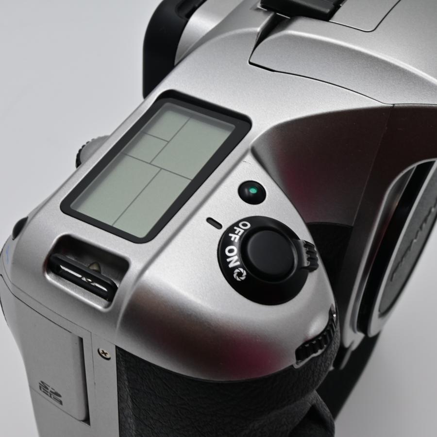 シャッター回数『810』ペンタックス PENTAX K20D チタンカラー シャッター回数『810』ペンタックス PENTAX K20D チタンカラー