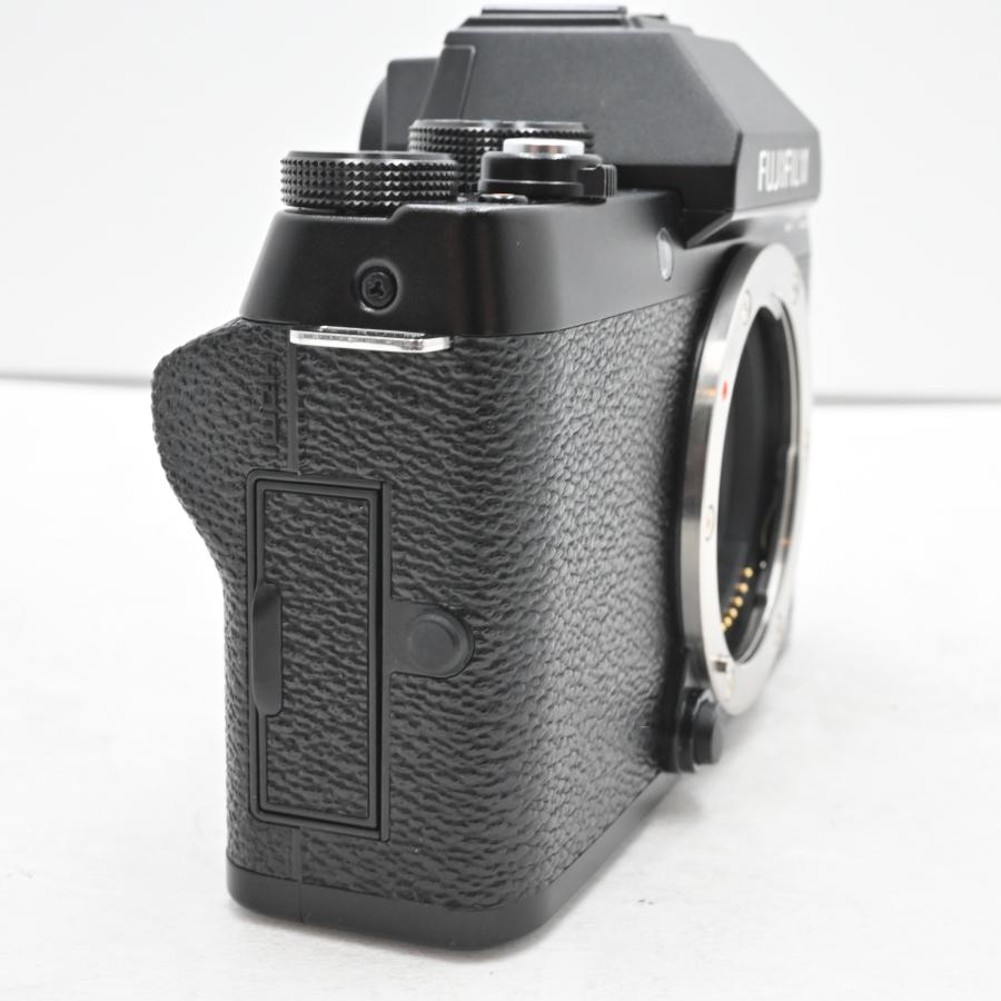 美品FUJIFILM ミラーレス一眼 X-T100ブラック X-T100-B : グッチー