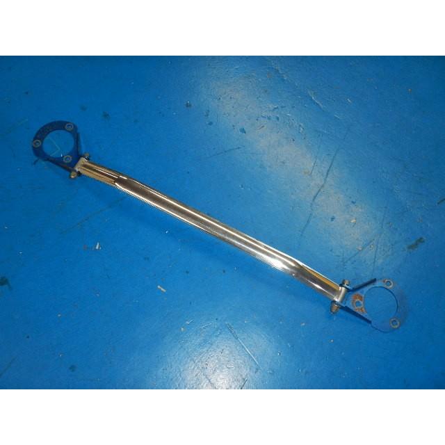 RX−7 FD3S用 メーカー不明 フロントタワーバー 中古 1 : ググ 