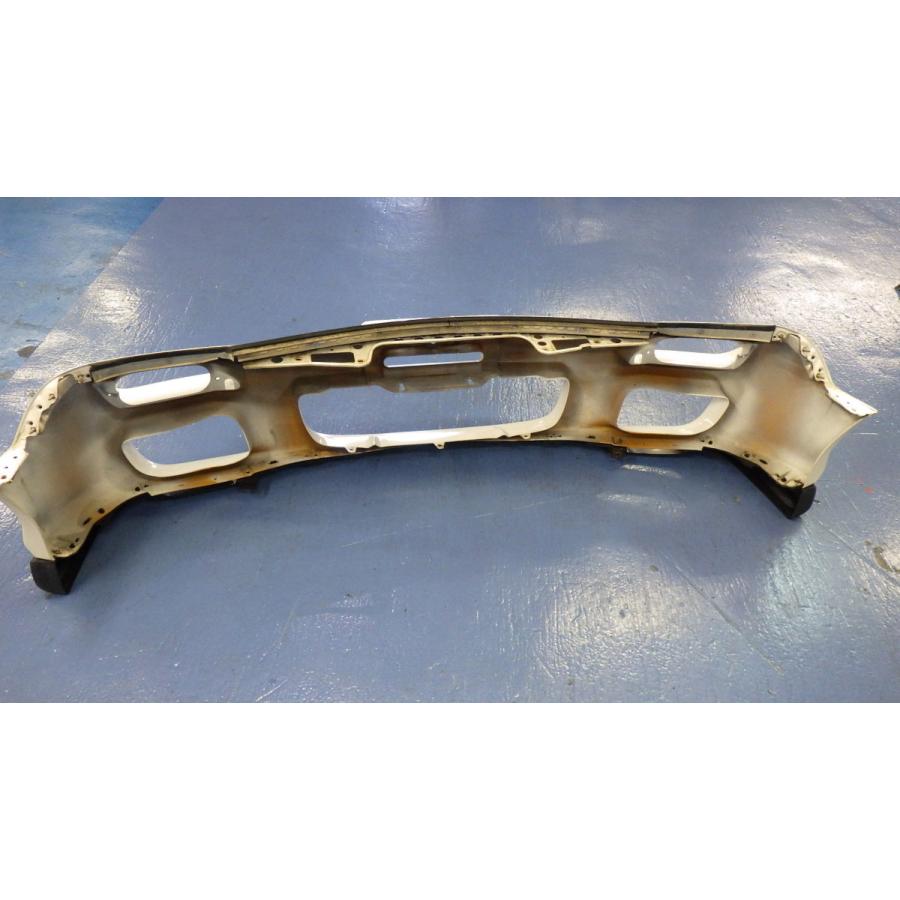 マツダ 【中古】RX−7 FD3S 純正後期用フロントバンパー マツダ 【中古】RX−7 FD3S 純正後期用フロントバンパー