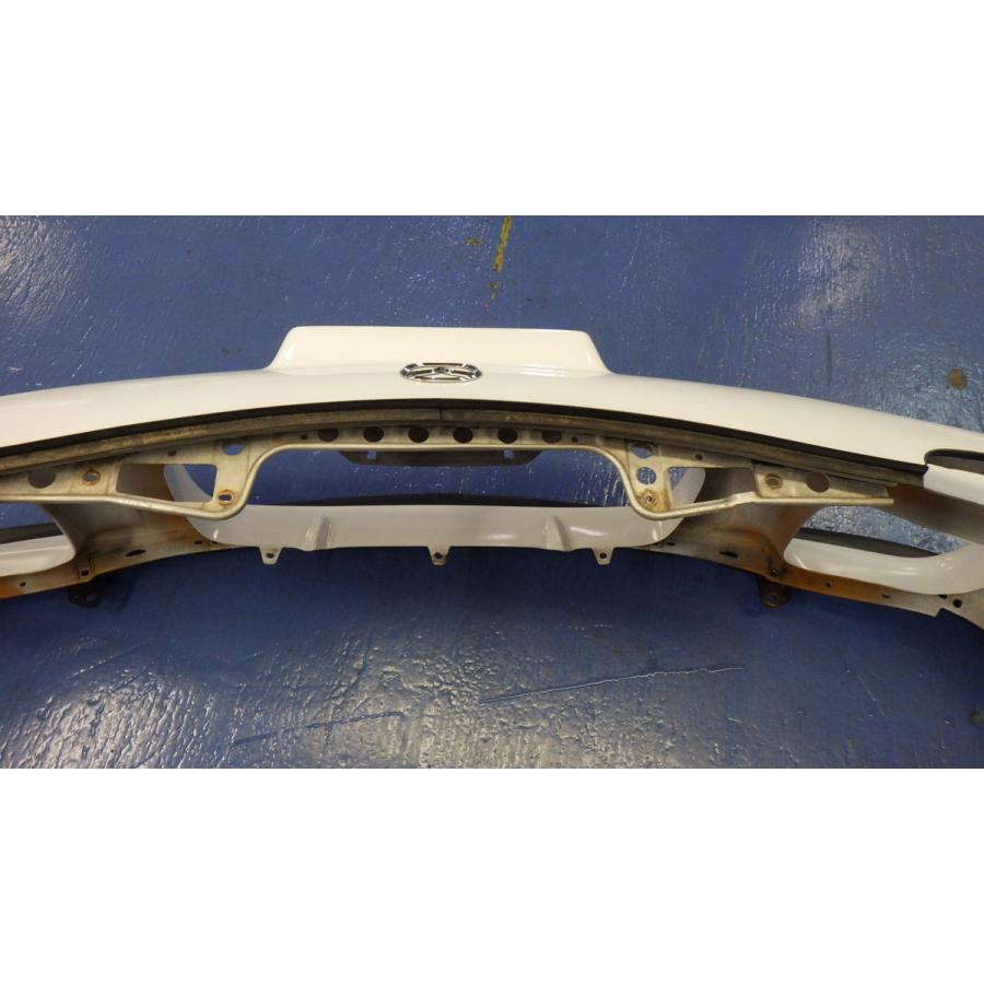 マツダ 【中古】RX−7 FD3S 純正後期用フロントバンパー マツダ 【中古】RX−7 FD3S 純正後期用フロントバンパー