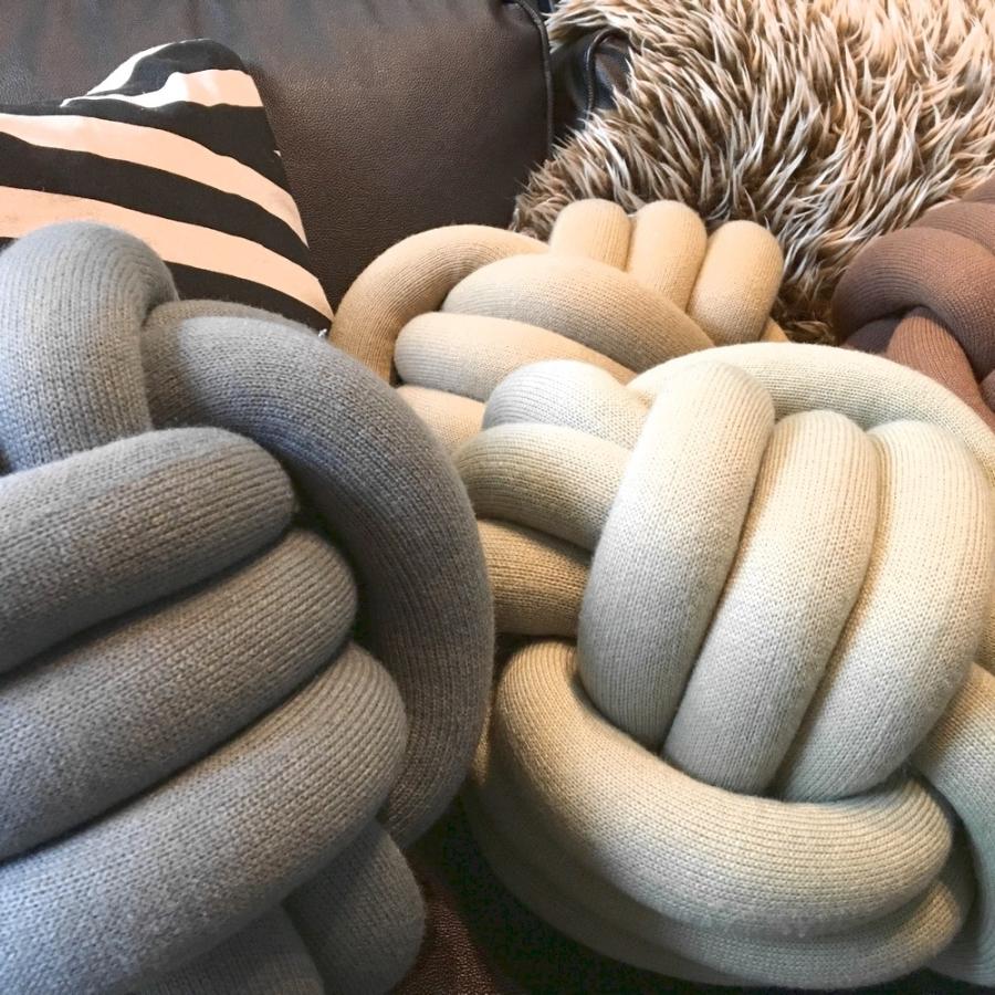 結び目クッション/ノットピロー 30cm ベージュ : Guild by POD 毛糸