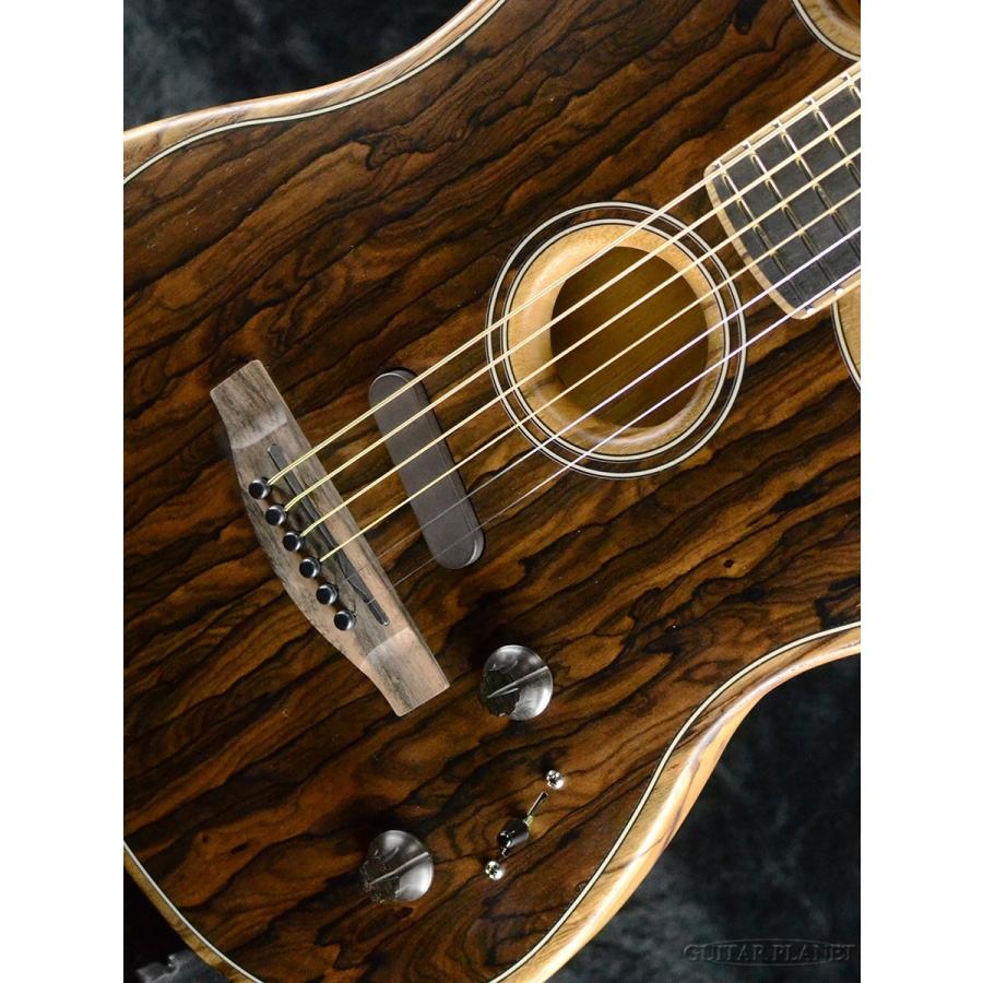 Fender（フェンダー） Fender USA American Acoustasonic Stratocaster