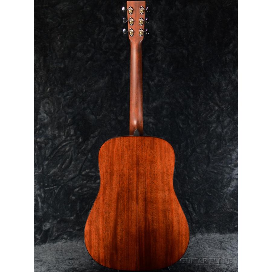 MARTIN（マーティン） Martin D-18 Standard 《アコギ》 : ギター
