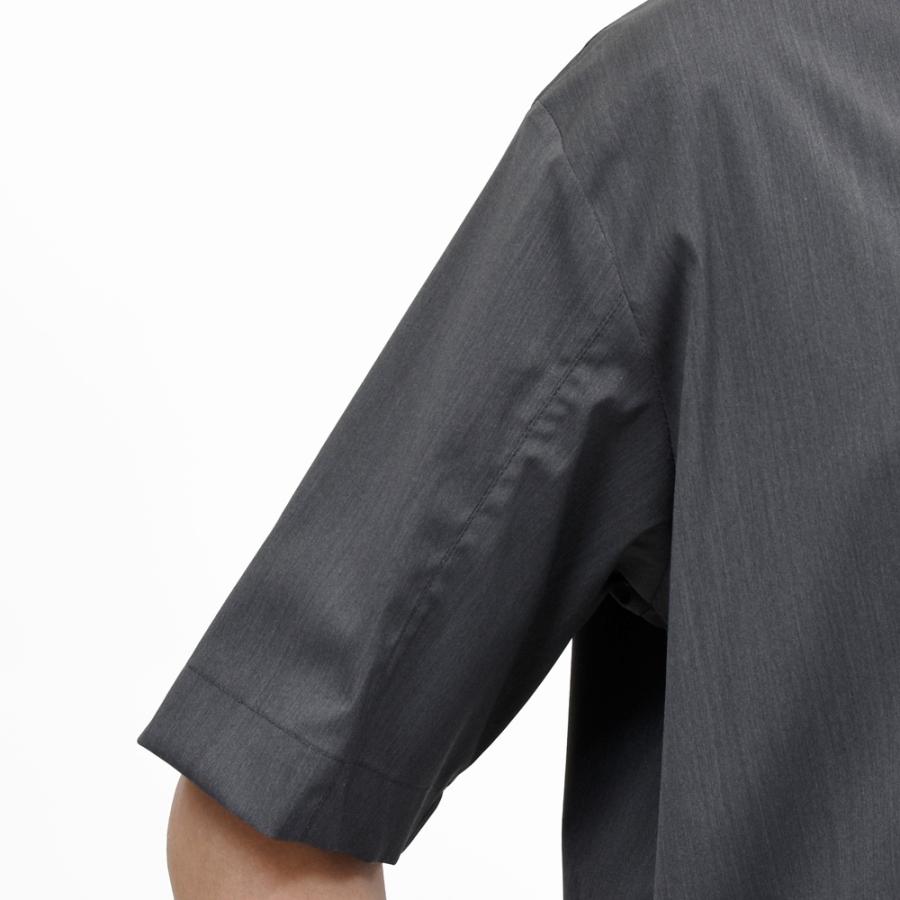 HERNO（ヘルノ）ウォーターレペレントテックウールショートスリーブシャツ CM000024U-33484 11065000132の画像
