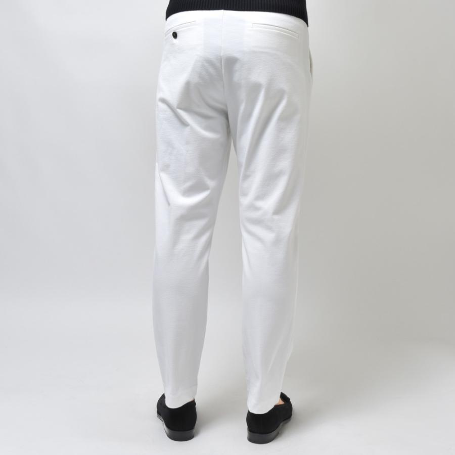 T-JACKET（ティージャケット）スーパーストレッチコットンシアサッカーソリッド1プリーツテーパードシャーリングパンツ 81271001 13035005065 |  | 02