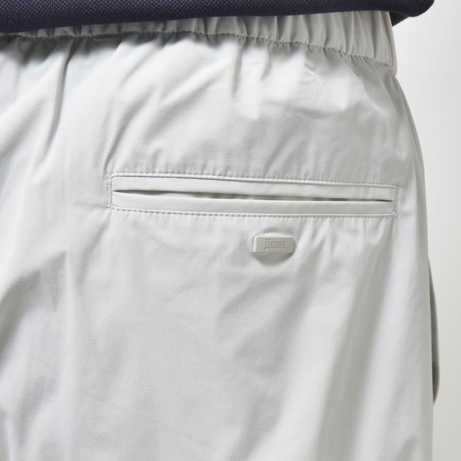 【SALE30】HERNO（ヘルノ）LAMINARラミナー ウォーターレペレントストレッチナイロン1プリーツテーパードシャーリングパンツ ...