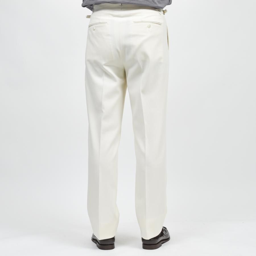 MILA SCHON MILANO（ミラ ショーン ミラノ）コットンドリル1プリーツ1ダーツサイドアジャスタースリムストレートパンツ 87030Y 13055025052 |  | 07