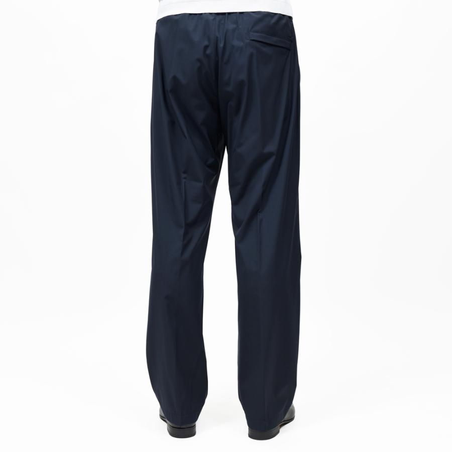 HERNO（ヘルノ）ウォーターレペレントテックウール1プリーツシャーリングパンツ PT000183U-33484 13065000132の画像