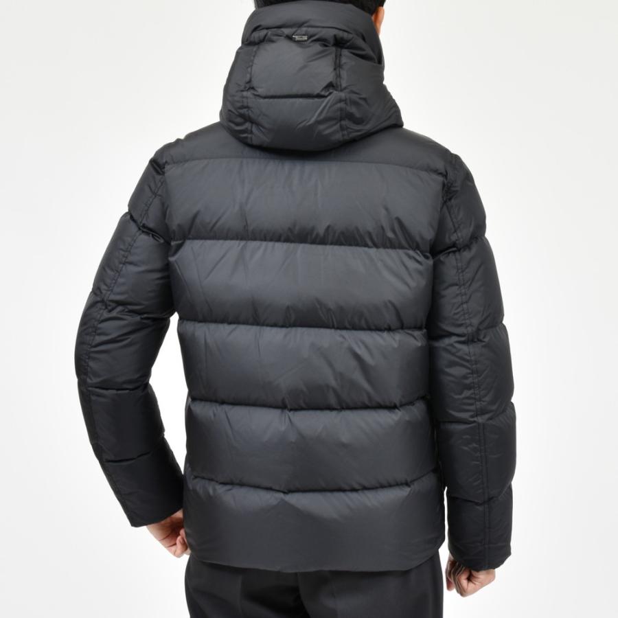 HERNO（ヘルノ）ウォーターレペレントナイロンダウンフーディーブルゾン PI001140U-12004Z 14042003132 : ...