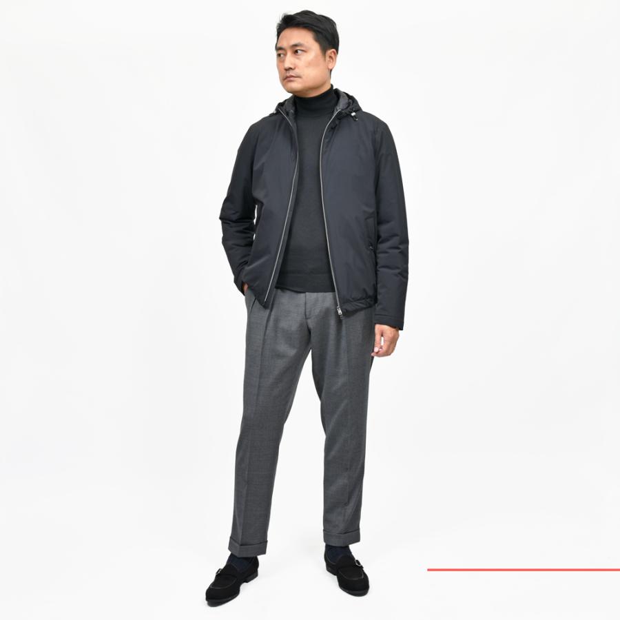 HERNO（ヘルノ）RESORTリゾート ストレッチナイロンパデッドフーディー