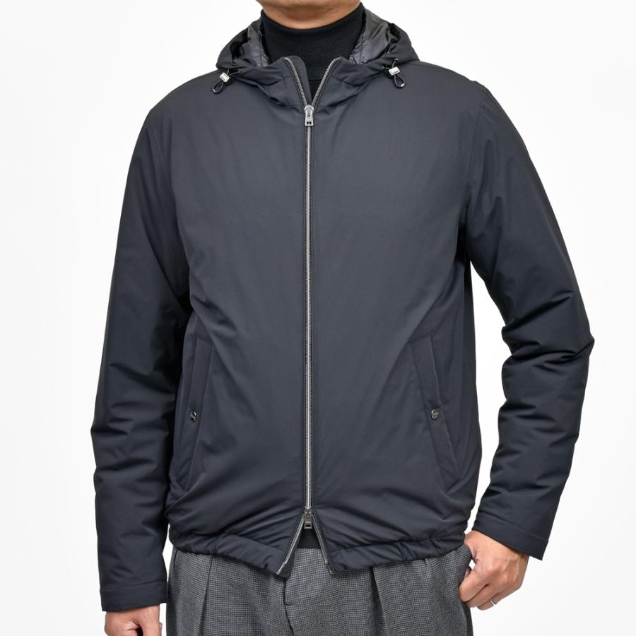 HERNO（ヘルノ）RESORTリゾート ストレッチナイロンパデッドフーディー