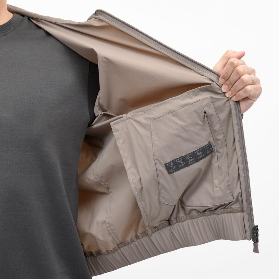 HERNO（ヘルノ）ウォーターレペレントストレッチライトナイロンヨットパーカ GI000656U-12882S 14061003132の画像