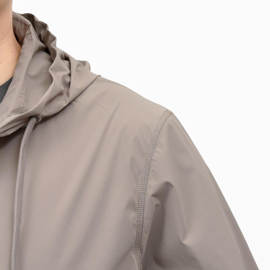 HERNO（ヘルノ）ウォーターレペレントストレッチライトナイロンヨットパーカ GI000656U-12882S 14061003132の画像