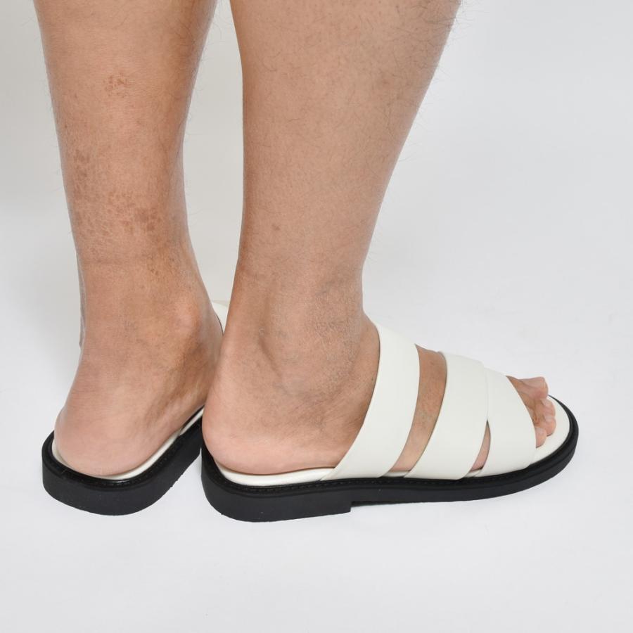 【SALE30％】MAURO de BARI（マウロ ディ バリ）ナッパレザートリプルストラップサンダル 1808 15141002039 |  | 02