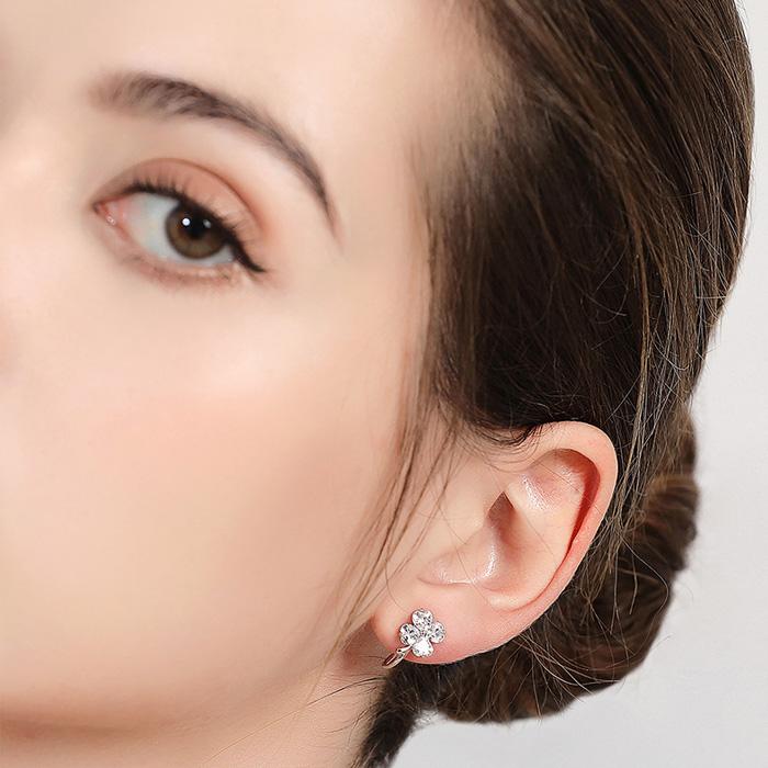 gulamu jewelry（グラム ジュエリー） 爆買 イヤリング 四つ葉