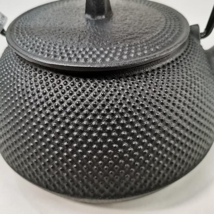 岩鋳（IWACHU） 南部鐵器 鉄瓶兼用急須 5型新アラレ IH対応 : ぐんき