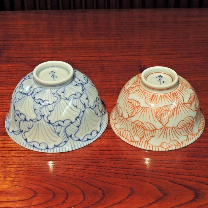 有田焼　そうた窯　花弁紋　小丼(染付)赤と青 有田焼 そうた窯 花弁紋 小丼(染付)赤と青