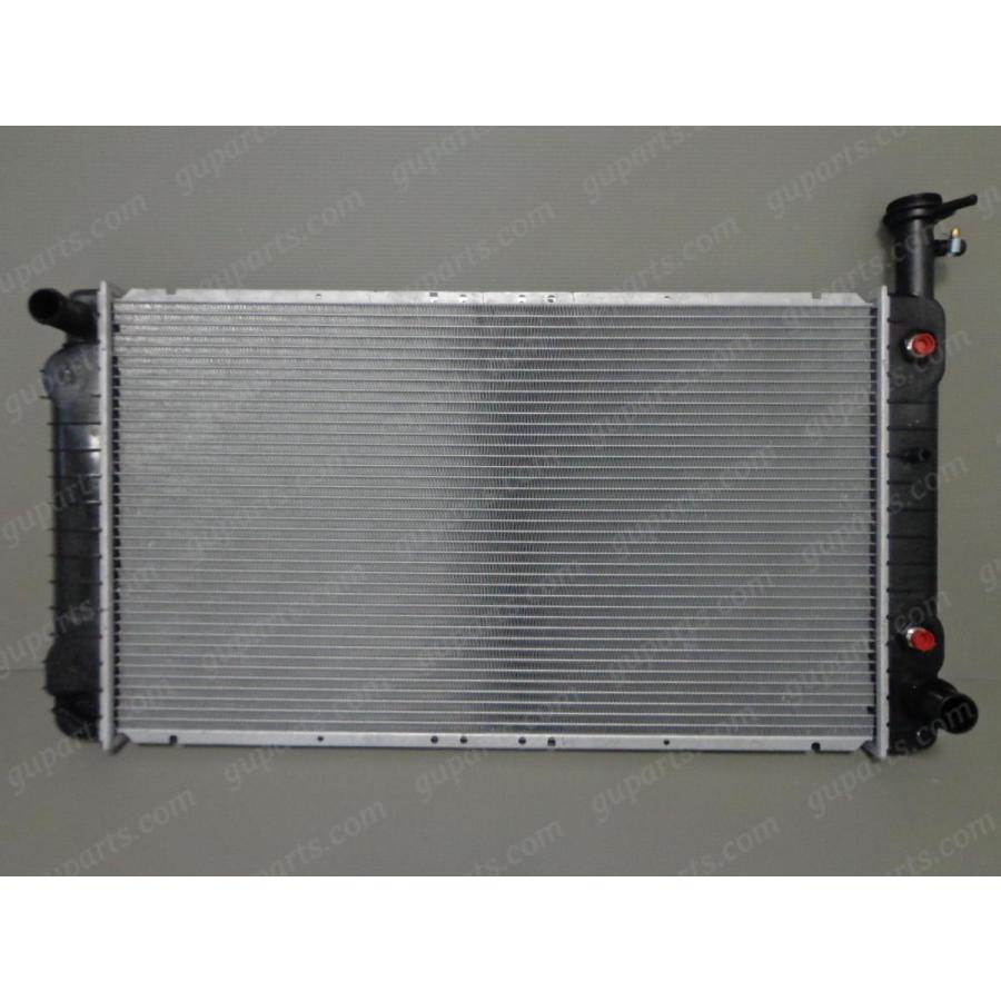 シボレー ラジエター エクスプレスサバナ 2004〜2014 新品 未使用 