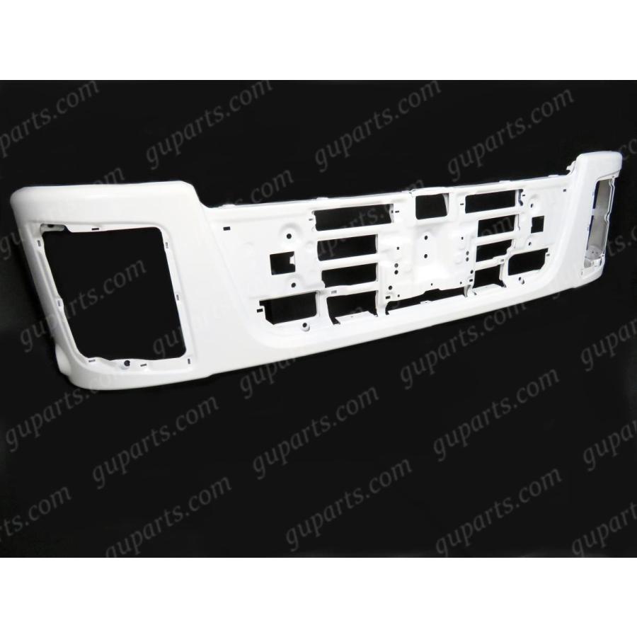 いすゞ（ISUZU） NEW ギガ H22/5〜H27/9 フロント バンパー カバー 白