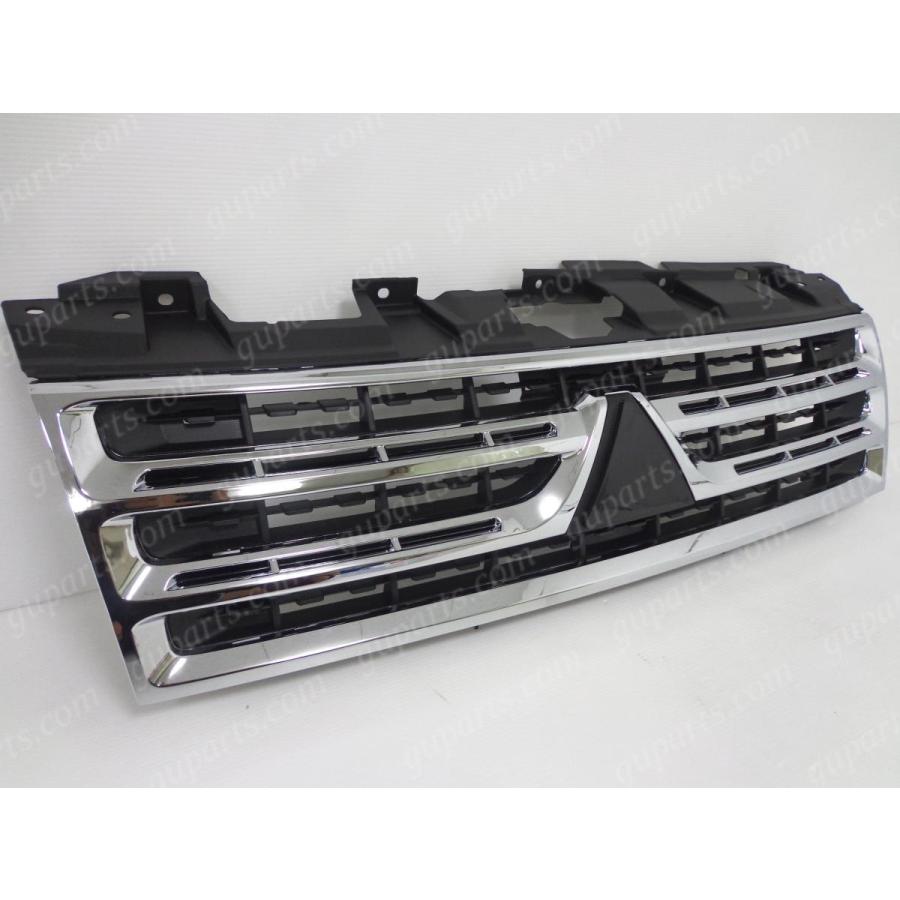 三菱　MITSUBISHI パジェロ ラジエーター　グリル V93W　V83W 三菱 ミツビシ パジェロ V83W V87W V88W V93W V97W V98W 前期