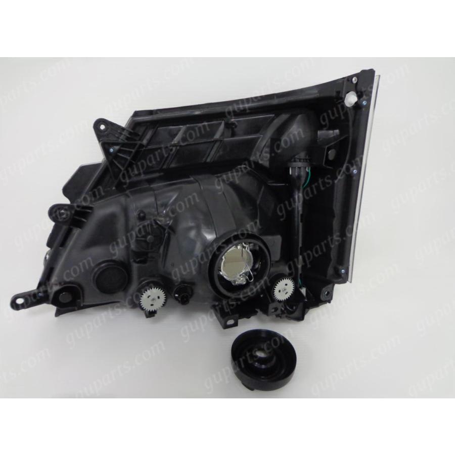 日野自動車 デュトロ ダイナ トヨエース ワイド H23/7〜 ハロゲン 右