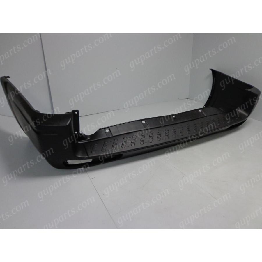 三菱（MITSUBISHI） パジェロ V73W V75W V77W V78W 後期 リアバンパー