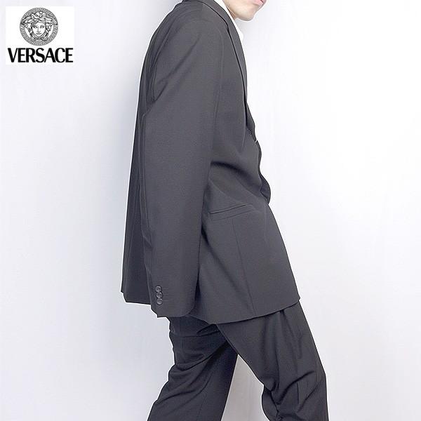 匿名配送 ヴェルサーチ VERSACE メンズ スーツ セットアップ フラップポケット ノッチドラペル3つボタンジャケットスーツ ブラック 黒 【HOV2071940785】(73128円)